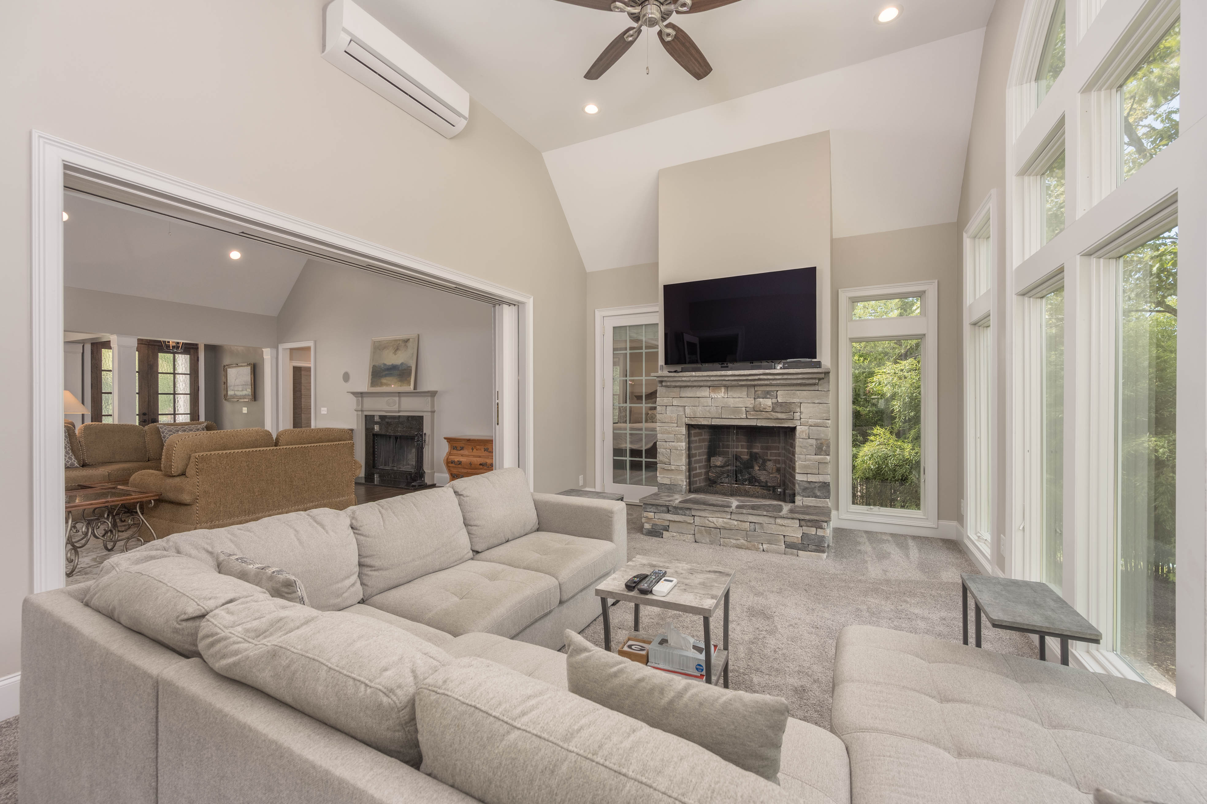 1011 Penfield Way image 29